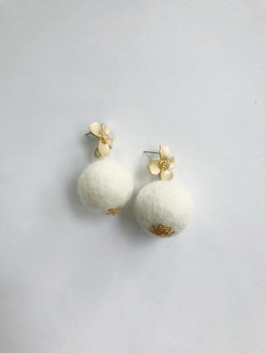 White Baby Poms
