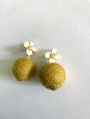 Harvest Gold Baby Poms